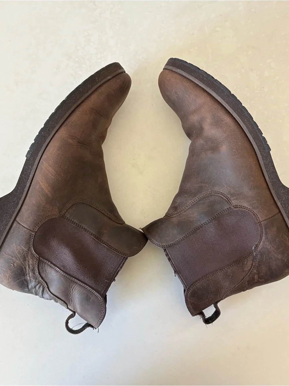 UGG Men's Biltmore Chelsea Boots Brown Leather Mens Size 10.5 Waterproof 1007995